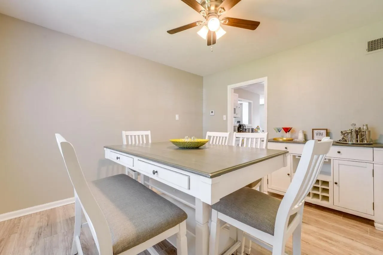 Memphis Vacation Rental - Walk To Graceland!
