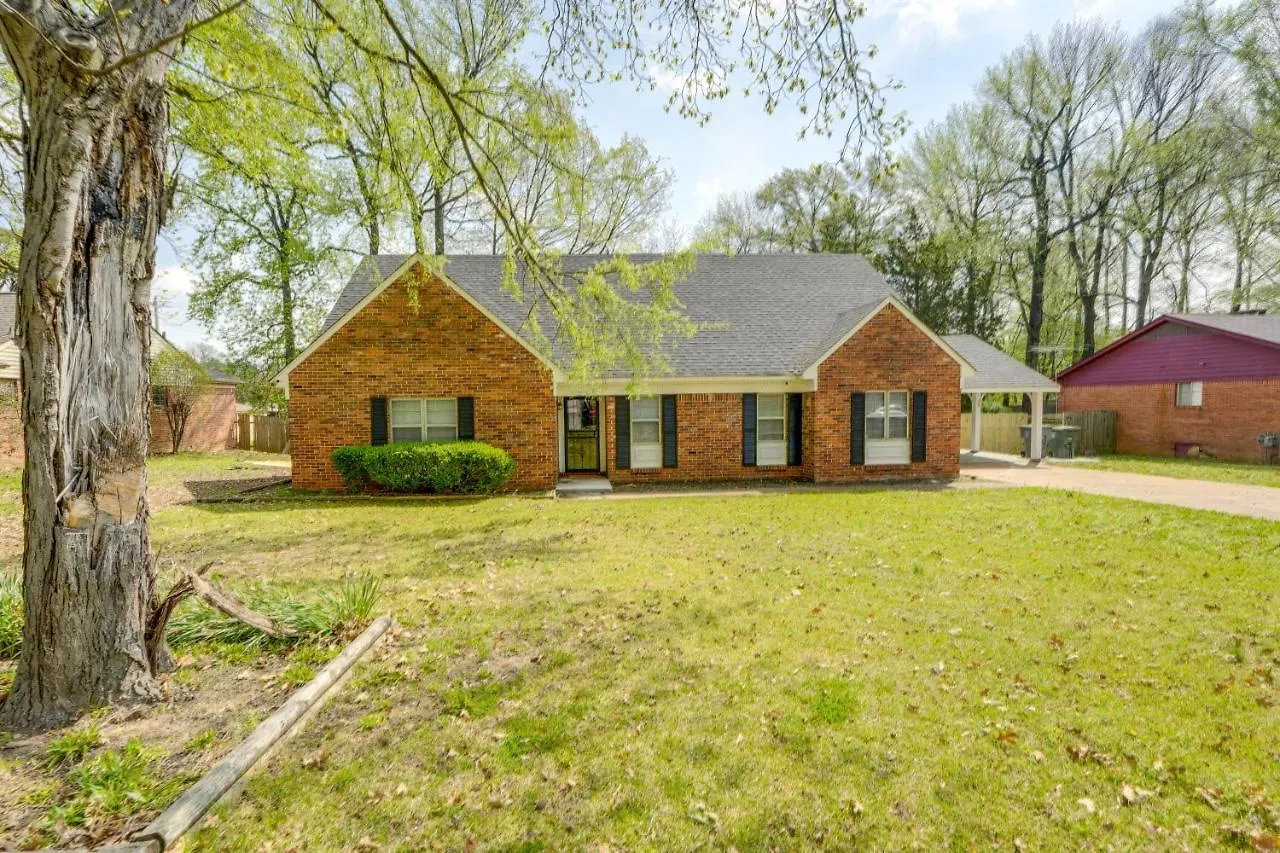 Memphis Vacation Rental - Walk To Graceland!