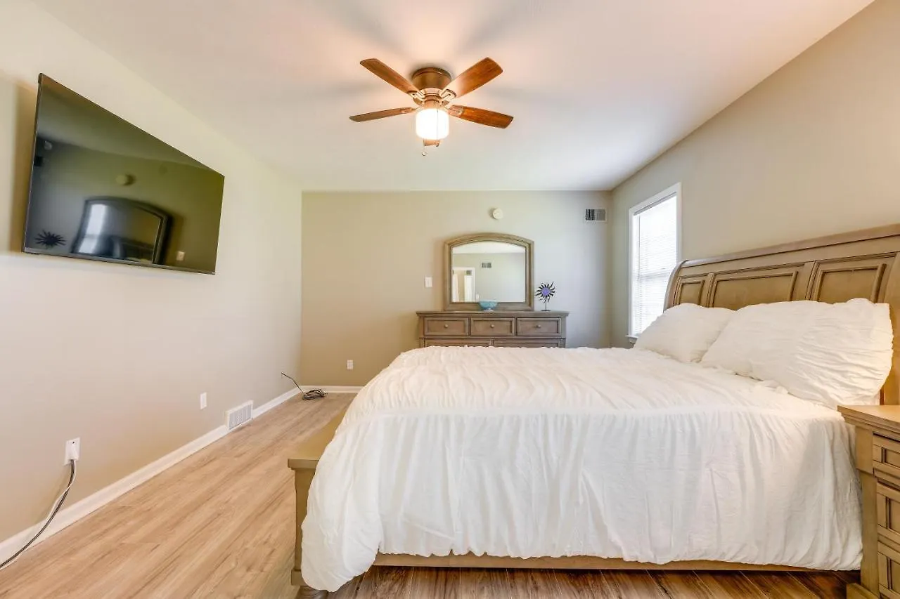 Memphis Vacation Rental - Walk To Graceland!